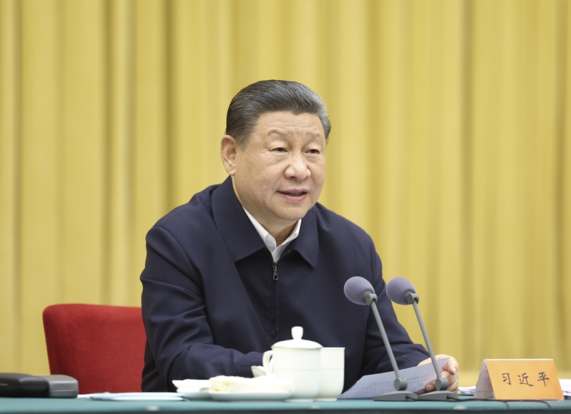 習(xí)近平主持召開新時(shí)代推動西部大開發(fā)座談會強(qiáng)調(diào)
進(jìn)一步形成大保護(hù)大開放高質(zhì)量發(fā)展新格局
奮力譜寫西部大開發(fā)新篇章
李強(qiáng)蔡奇丁薛祥出席「相關(guān)圖片」